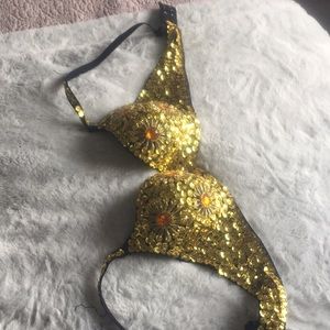 Yellow/gold sequin bra